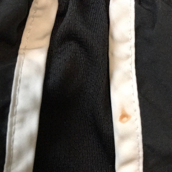 Nike shorts - Picture 3 of 4